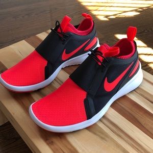 NIKE Current Slip On Bright Crimson 8.5 US